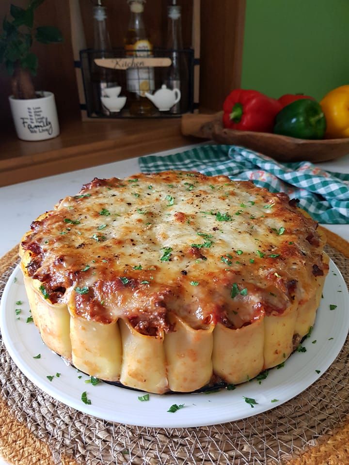 Zapiekanka z nadziewanymi rigatoni (Paccheri) – Włoska uczta!