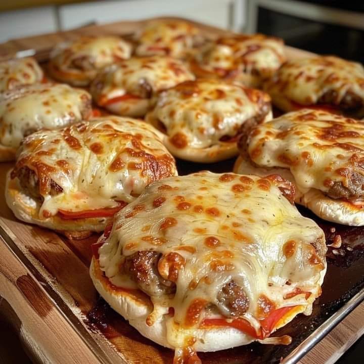 🇵🇱 Mini Pizza Burgery – Pyszna i Szybka Przekąska! 🍕🍔