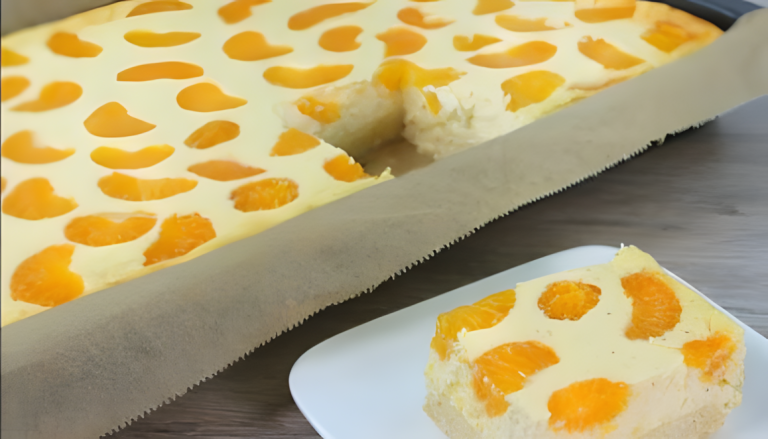 Sernik Błyskawiczny z Mandarynkami: Tylko 450 g Twarogu i to w 5 Minut!