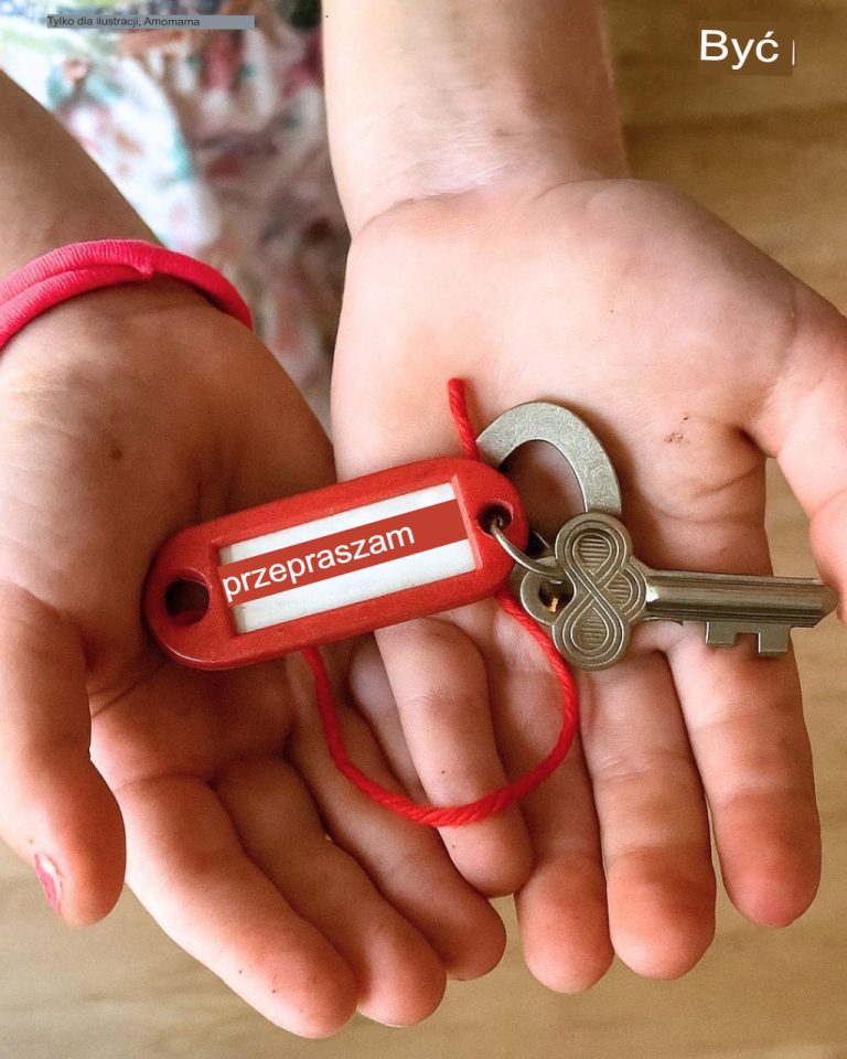 Moja macocha zawsze mnie nienawidziła bez powodu, ale powiedziała mi, że umiera i dała mi klucze do pokoju w motelu, zostawiając karteczkę z napisem: „Przepraszam”. – Historia dnia