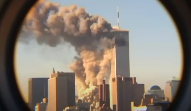 Mężczyzna opublikował nigdy wcześniej niepublikowane nagranie zawalenia się wież World Trade Center w Nowym Jorku