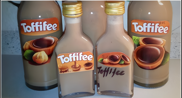 Likier Toffifee przygotowany w mgnieniu oka! 120 g brązowego cukru 20 Toffi…