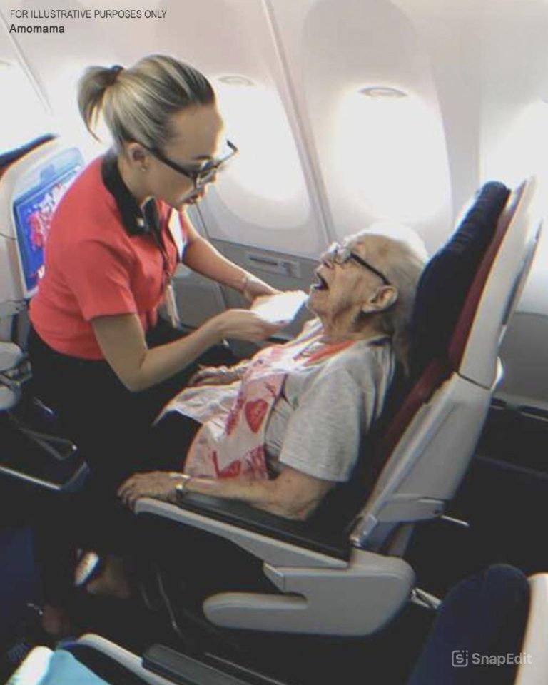 Stewardesa uratowała życie 62-letniej kobiecie podróżującej klasą biznesową – 2 lata później otrzymała od niej świąteczny prezent w nagrodę