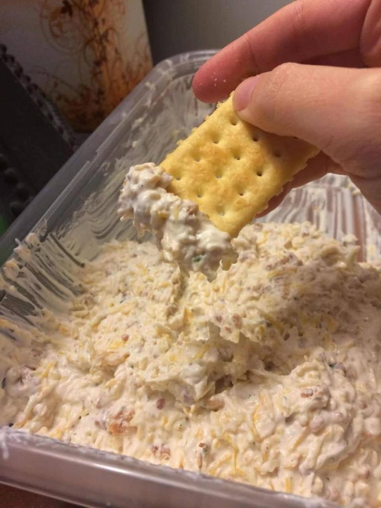 Dip bez nazwy: uwielbiany przez wszystkich przysmak, który przygotujesz w kilka minut