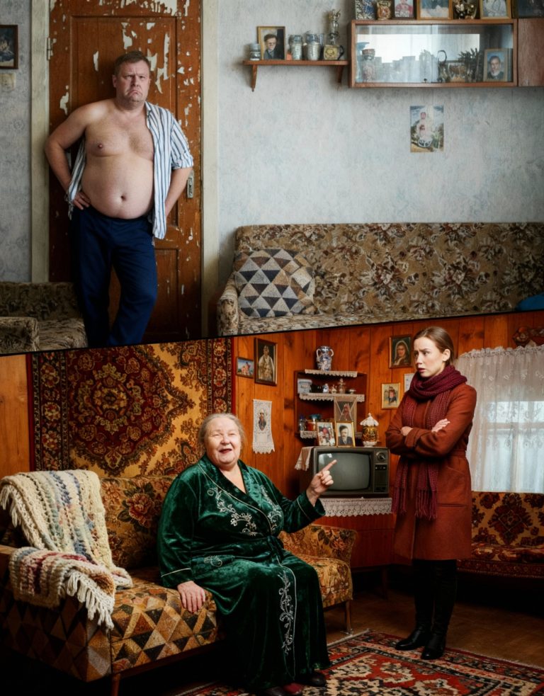 * Postanowiłam zamieszkać z narzeczonym. Dałam mu klucze do mojego domku. Wróciłam wieczorem z pracy i zastałam jego matkę w szlafroku. „Trzymaj się z daleka od sypialni mamy!” – krzyknął, blokując mi drogę do pokoju. Byłam zaskoczona taką bezczelnością, ale szybko znalazłam rozwiązanie… Wszyscy byli oszołomieni…