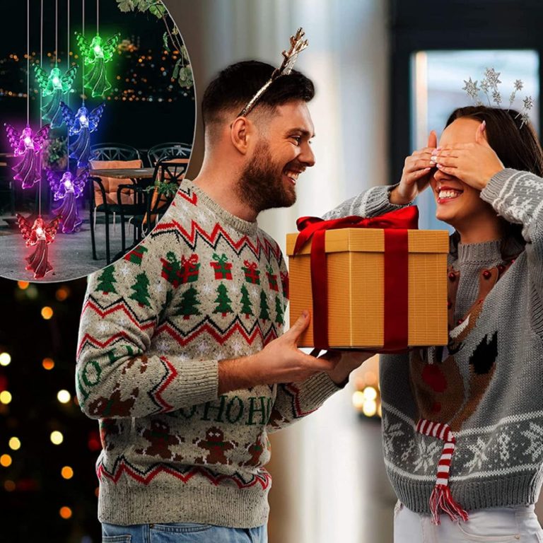 Podczas świątecznej kolacji mój siostrzeniec podsunął mi talerz i powiedział: „Mama mówi, że masz podawać, a nie jeść”. Wszyscy się śmiali. Cicho złapałem płaszcz i wyszedłem. Tego wieczoru mama napisała: „Trzymaj się z daleka”. Odpowiedziałem: „Jasne – i płatności też”. O północy ich telefony eksplodowały z wściekłości.