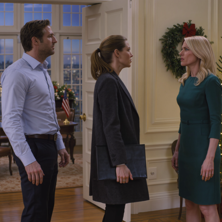 Kiedy moi rodzice odeszli, zostawili mi w spadku podupadły dom na prowincji w Montanie, podczas gdy moja siostra otrzymała ich główny dom w mieście. Mój mąż obwinił mnie za „zaakceptowanie tego” i powiedział, żebym nie wracała, dopóki w jakiś sposób nie przejmę prawa do miejskiego domu. Zrozpaczona pojechałam do Montany — ale kiedy weszłam do tego starego domu, to, co na mnie czekało, całkowicie mnie oszołomiło…