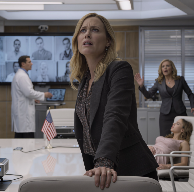 Moja siostra schowała wszystkie moje leki przeciwbólowe, powiedziała mi, żebym „przestał udawać”, potajemnie zaplanowała, że ​​zemdleję przed odczytaniem testamentu przez mojego dziadka – 12 godzin później wszedł mój lekarz i puścił mi filmik, moja mama krzyknęła „WYŁĄCZ TO!”, a moja siostra zemdlała przed ekranem